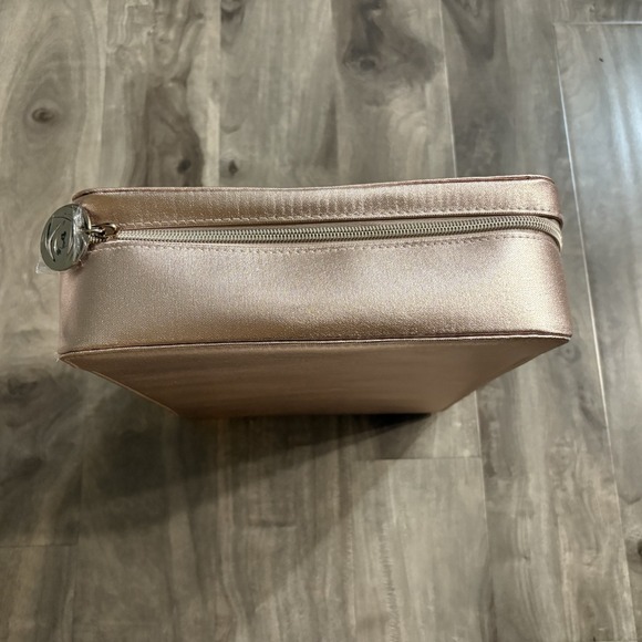 Lancome Rose Gold large makeup travel case ~ NEW - Picture 5 of 10